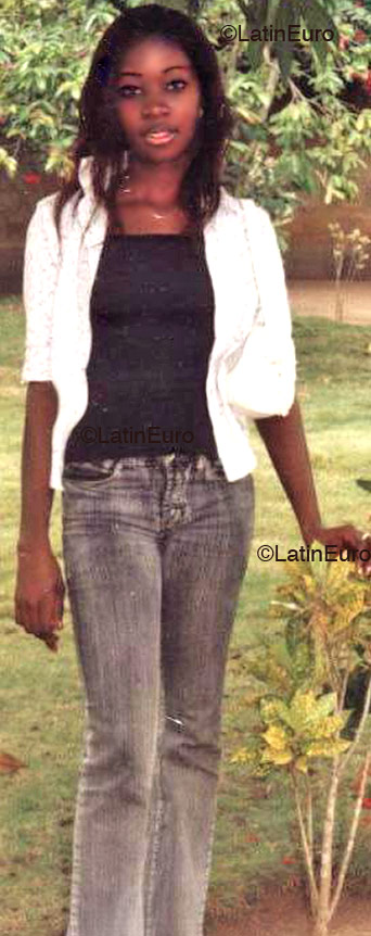 Date this gorgeous Any Country girl Willy from  A9558