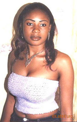 Date this sultry Ivory Coast girl Mariame from Abidjan A9590