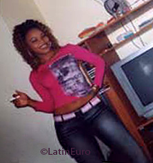 Date this athletic Any Country girl Paulin from  A9850