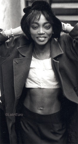 Date this beautiful Any Country girl Sandra from  A9916