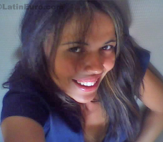 Date this cute Brazil girl Catia from Sao Carlos B-101