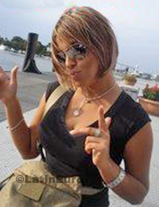 Date this voluptuous Brazil girl Jacqueline from Rio de Janeiro B-81