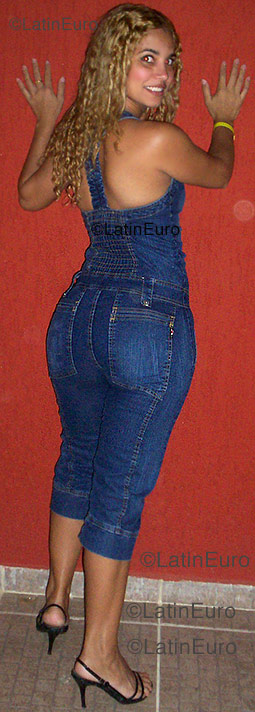 Date this nice looking Brazil girl Eliane from Governador Valadares B1164