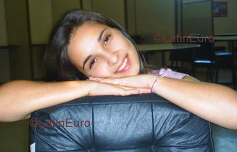 Date this cute Brazil girl Priscila from Rio de Janeiro B1171