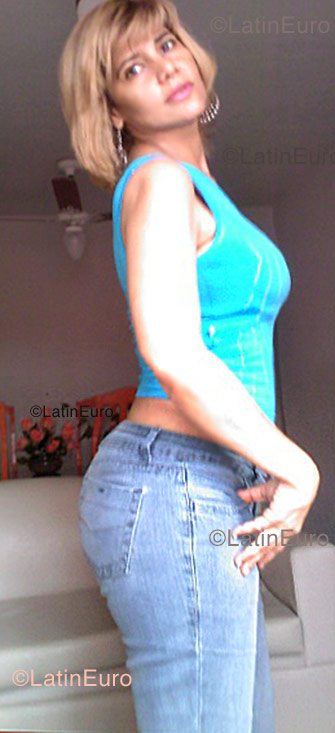 Date this pretty Brazil girl Lindlaura from Recife B1214