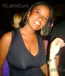 Date this young Brazil girl Luana from Brasilia B1218