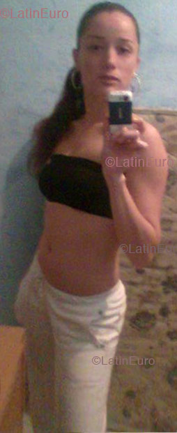 Date this athletic Brazil girl Natalia- from Sao Paulo B1236