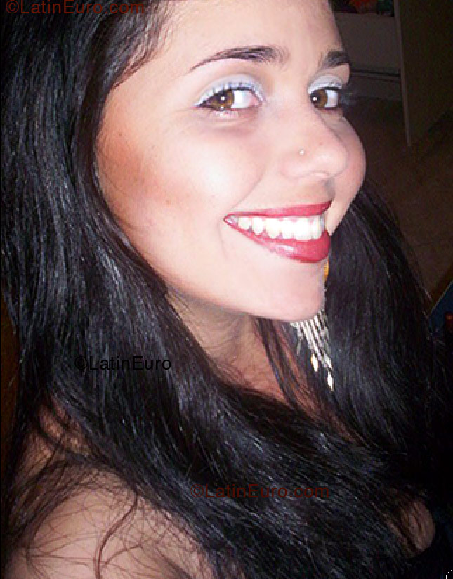 Date this lovely Brazil girl Camila from Indaiatuba B1277