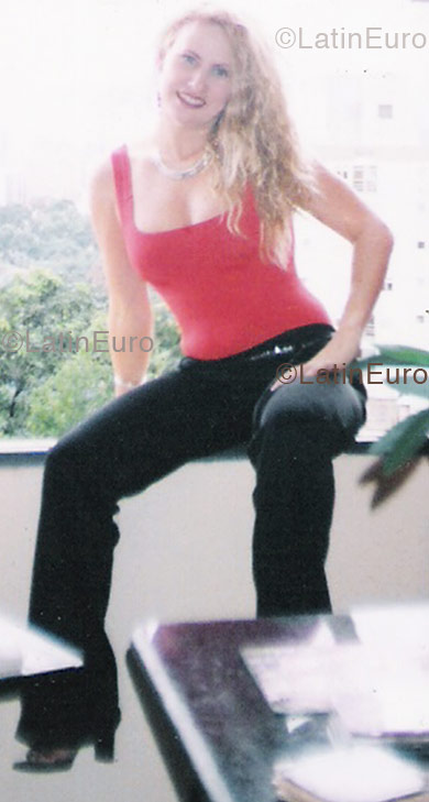 Date this sensual Brazil girl Leody from Contagem B1278