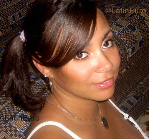 Date this happy Brazil girl Jaqueline from Sao Goncalo B1299