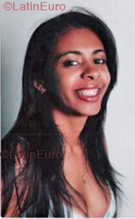 Date this exotic Brazil girl Lilian- from Muriae B1305