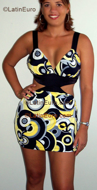 Date this passionate Brazil girl Tacyana from Olinda B1351