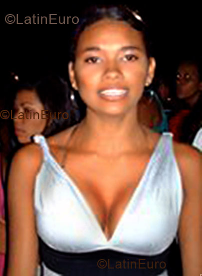 Date this lovely Brazil girl Maria from Fortaleza B1356