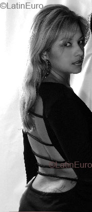 Date this happy Brazil girl Angelica from Ubatuba B1373