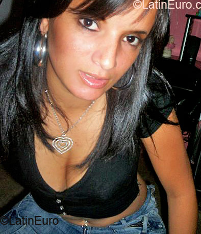 Date this georgeous Brazil girl Ludimilly from Vitoria Da Conquista B1392