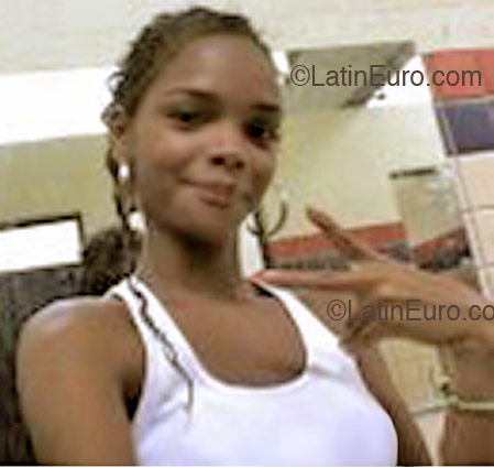 Date this cute Brazil girl Monique from Paulista B1605