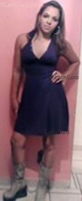 Date this stunning Brazil girl Amanda from Sao Paulo B1624