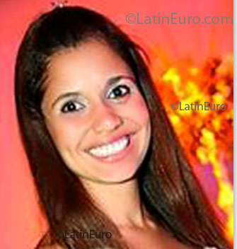 Date this cute Brazil girl Paola from Vitoria B1782