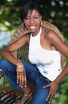 Date this cute Brazil girl Simone from Belo Horizonte B1808