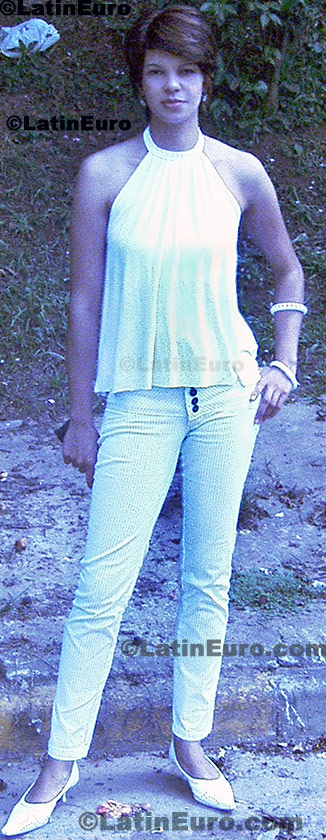 Date this foxy Brazil girl Lilian from Sao Bernardo do Campo B218