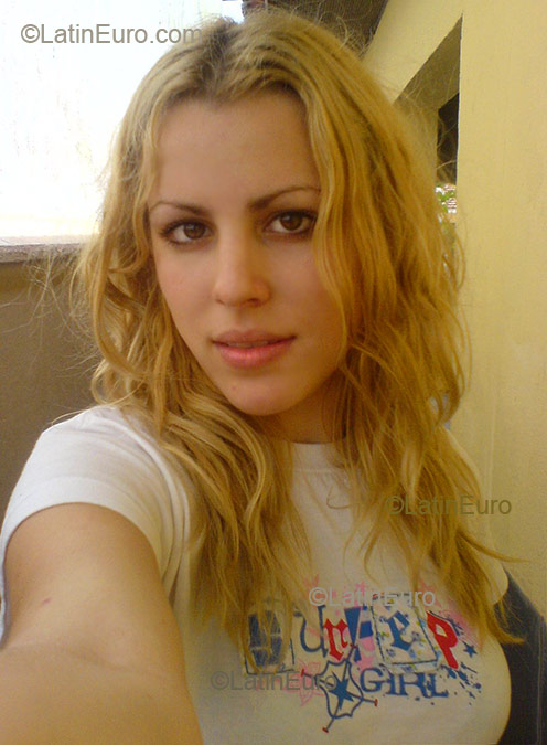 Date this good-looking Brazil girl Helena from Sao Paulo B2263