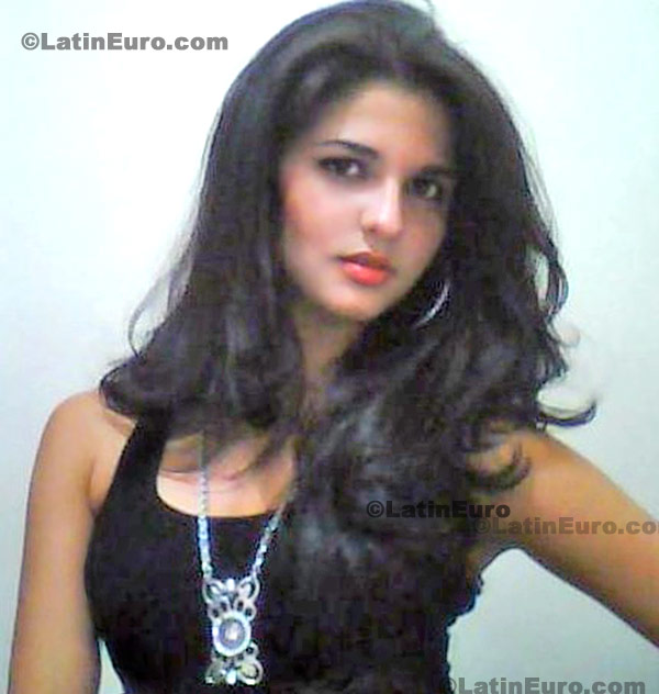 Date this fun Brazil girl Karen from Conselheiro Lafaiete B23