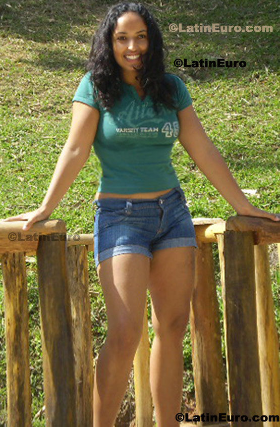 Date this delightful Brazil girl Ana from Campinas B263