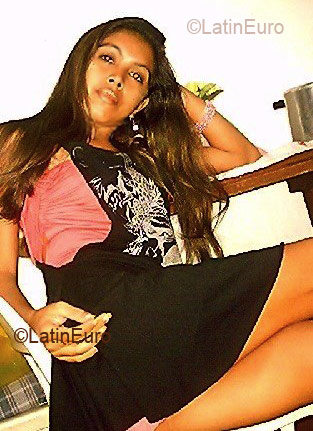 Date this georgeous Brazil girl Adriana from Belem B1537