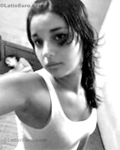 Date this happy Brazil girl Aline from Itapetininga B292