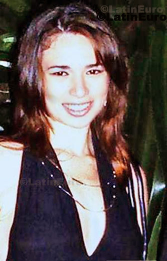 Date this georgeous Brazil girl Larissa from Natal B297