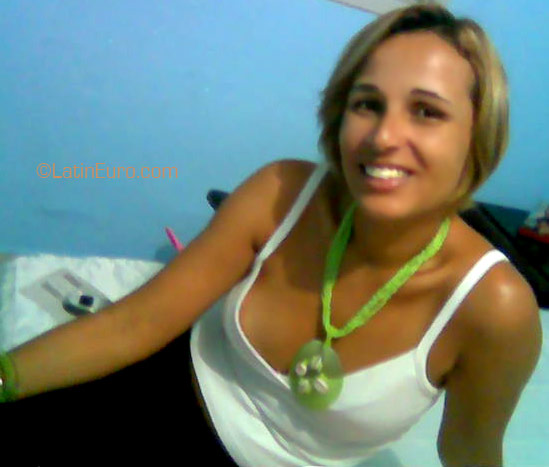 Date this funny Brazil girl Giselle from MACEIO B3150