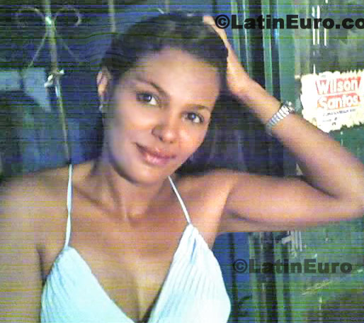 Date this funny Brazil girl Sheila from Cuiaba B321