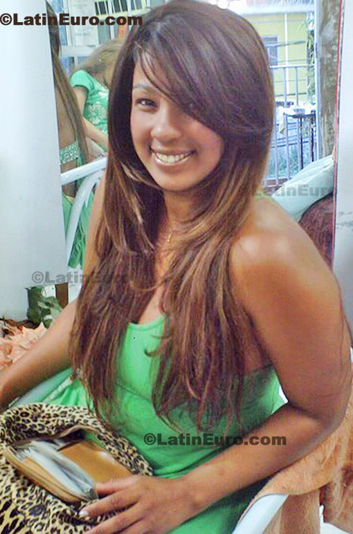 Date this hard body Brazil girl Patricia from Belford Roxo B328