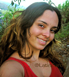 Date this happy Brazil girl Taynara from VOLTA REDONDA B3433