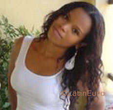 Date this sensual Brazil girl Giovana from UBERABA B3489