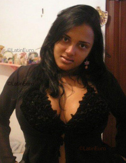 Date this hard body Brazil girl Cristina from  B3562