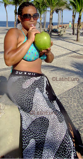 Date this attractive Brazil girl Miriam from Santo Andre B466