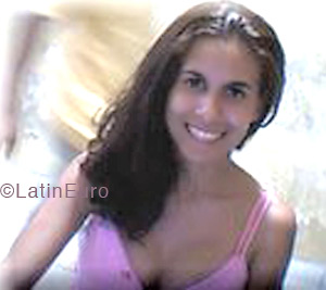 Date this funny Brazil girl Cassia from RECIFE B3752