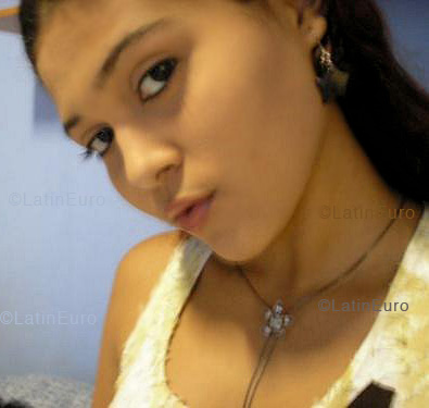 Date this beautiful Brazil girl Maria from MANAUS B3892