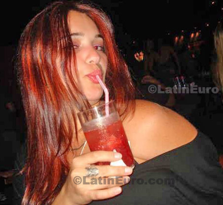Date this charming Brazil girl Deniane from Vitoria B4