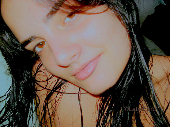 Date this georgeous Brazil girl Suellen from  B4006