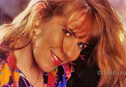 Date this delightful Brazil girl Cinthya from VITORIA B4114