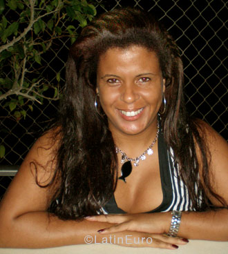 Date this foxy Brazil girl Roberta from RIO DE JANEIRO B4317