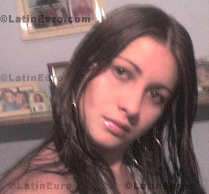 Date this beautiful Brazil girl Karine from Guaruja B433