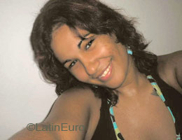 Date this foxy Brazil girl Shirleide from RECIFE B4362