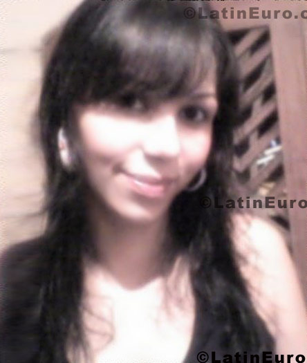 Date this gorgeous Brazil girl Sharon from Rio Branco B448