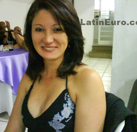 Date this tall Brazil girl Roseli from Santos B456