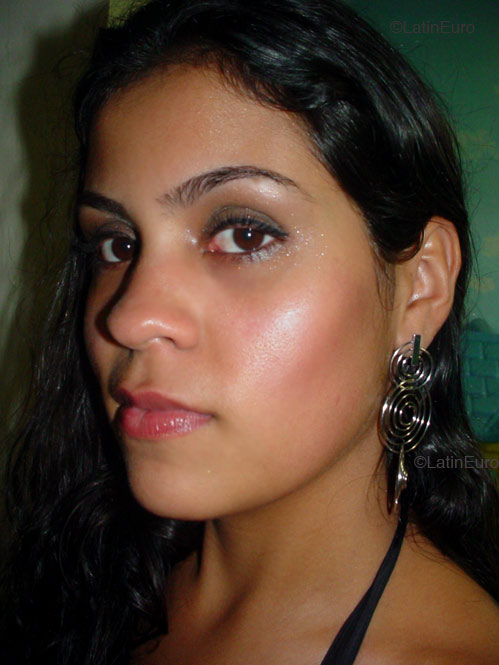 Date this passionate Brazil girl Amanda from RIO DE JANEIRO B4607