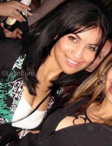 Date this pretty Brazil girl Sandra from CASCAVEL B4645