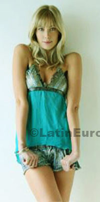 Date this delightful Brazil girl Loirinha from Rio de Janeiro B485